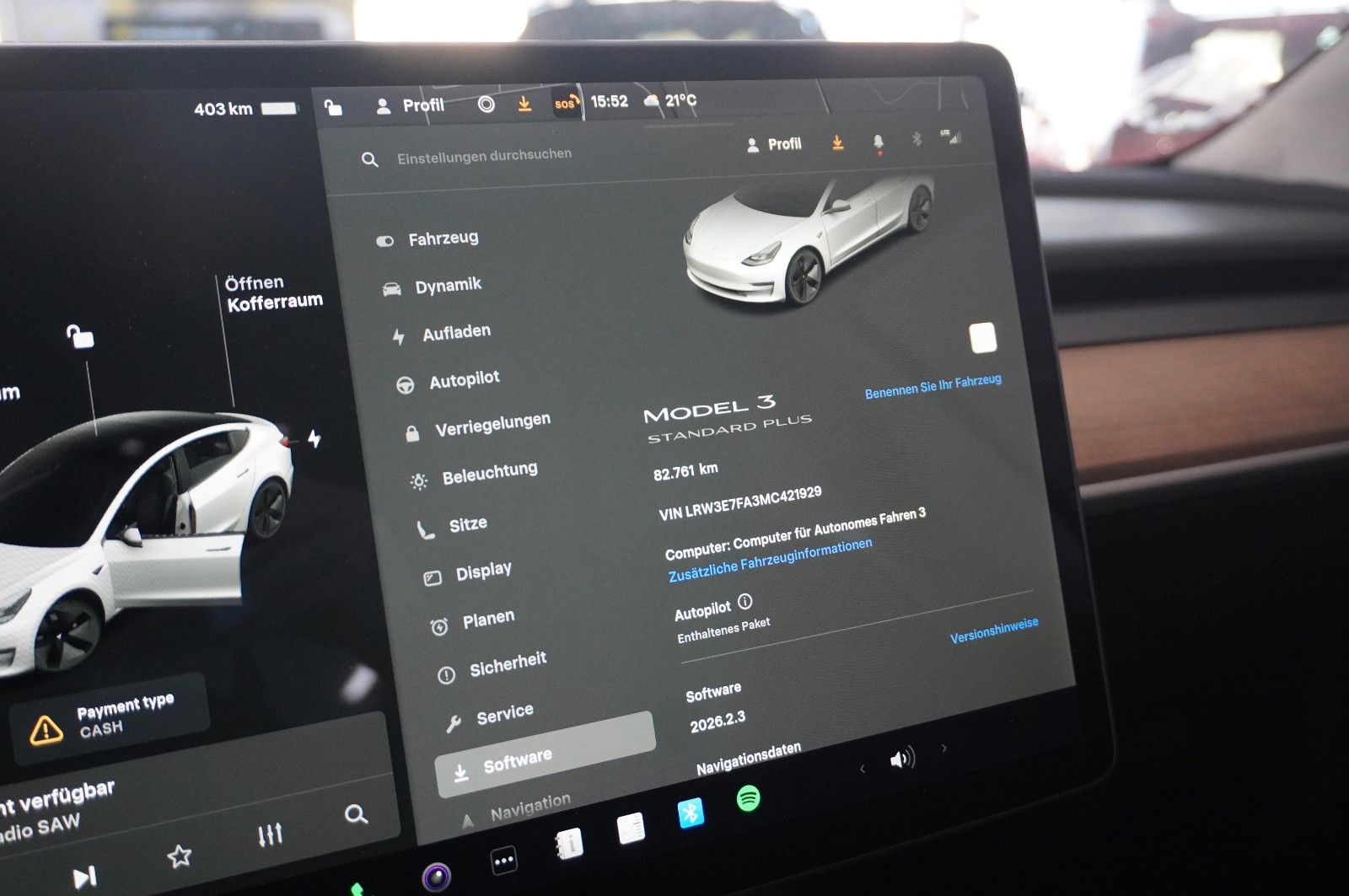 Fahrzeugabbildung Tesla Model 3 Standard Range Plus NAVI/KAMERA/SH/WÄRME
