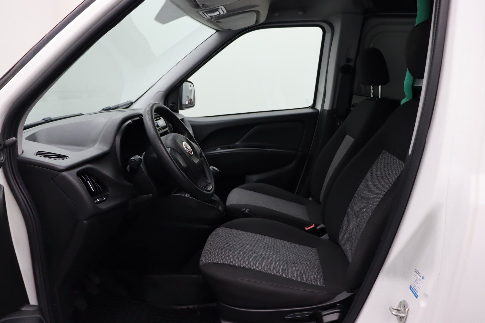 Fahrzeugabbildung Fiat Doblò 1.3 Basis Kasten