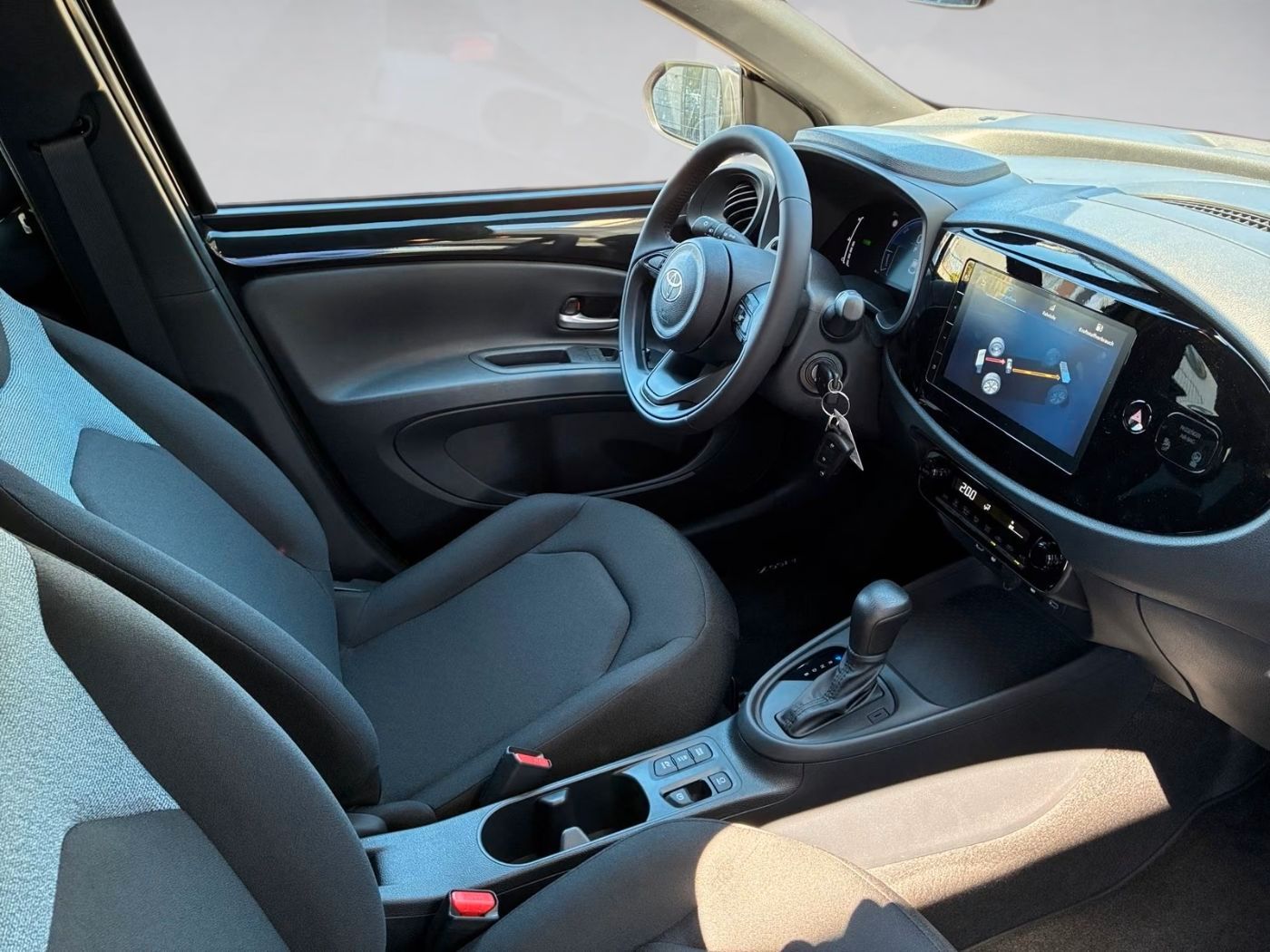 Fahrzeugabbildung Toyota Aygo X Active 1.5-l-Hybrid Kamera,SHZ,ACC,AUT
