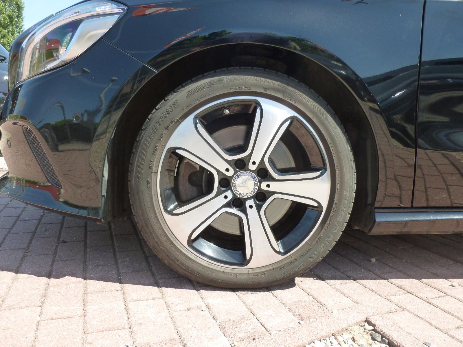Mercedes-Benz A 250 Urban LED/H-K/Navi/Business/RFK