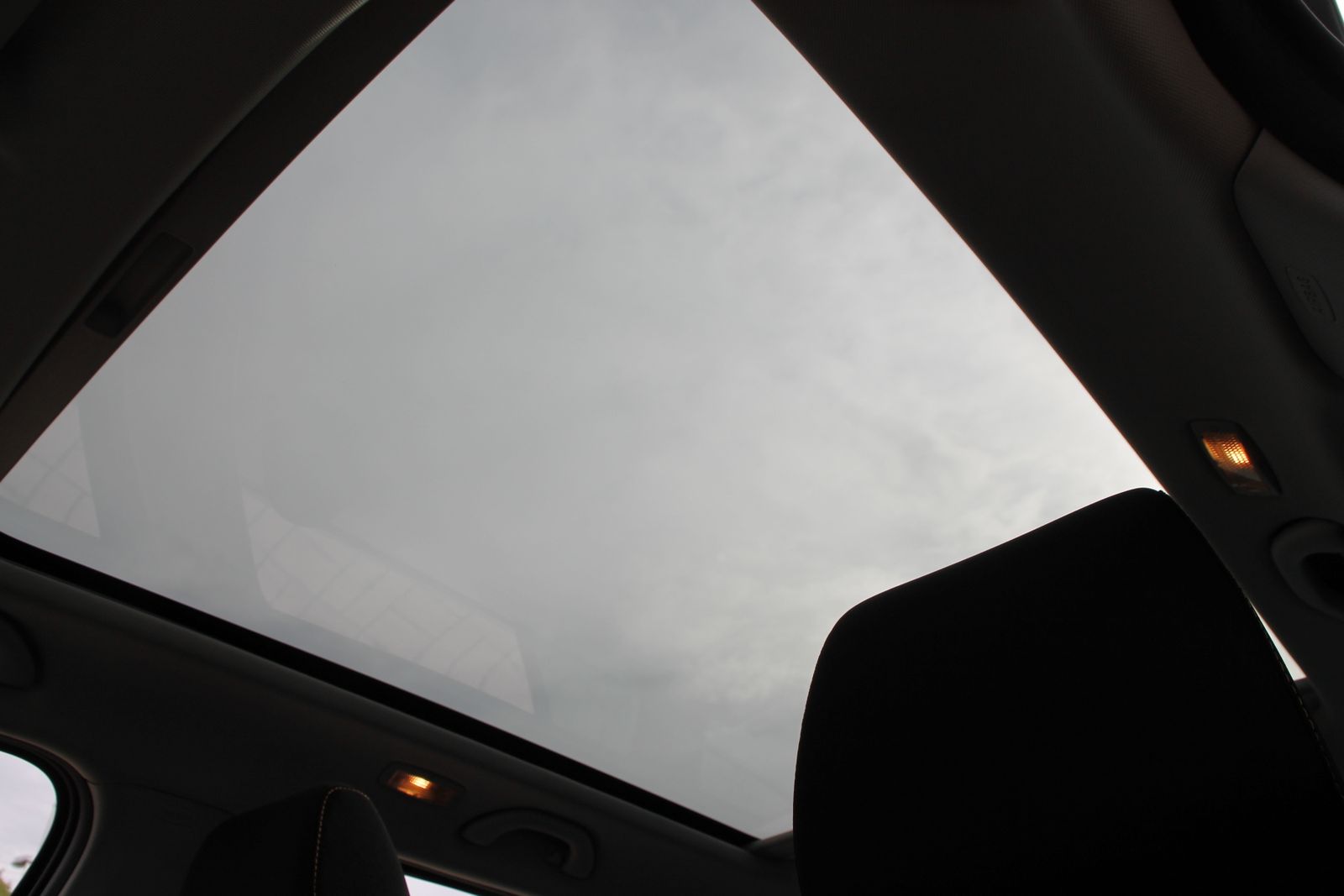 Fahrzeugabbildung SKODA Fabia Combi 1.0 TSI Ambition OPF CLEVER