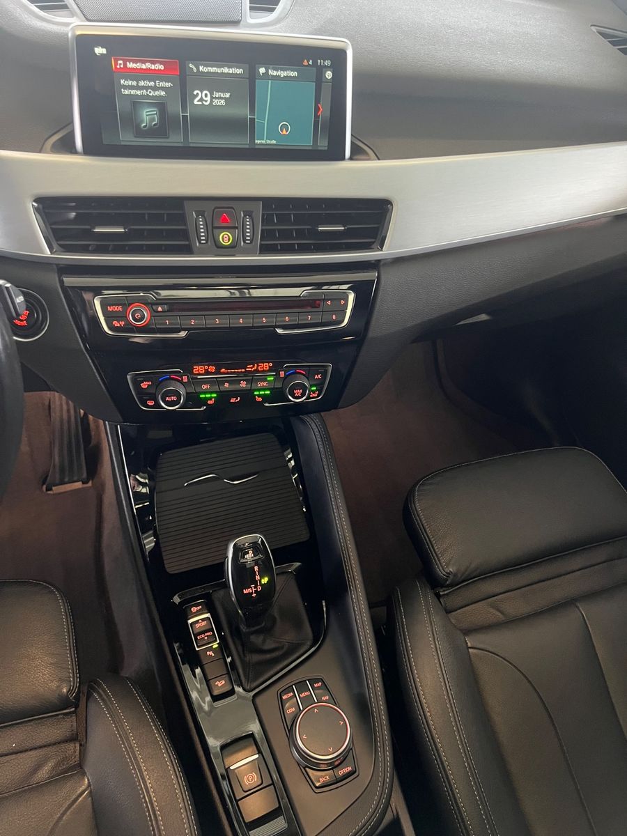 Fahrzeugabbildung BMW X1 xDrive 25 i M Sport *PANO*HEAD-UP*LED*MEMORY*