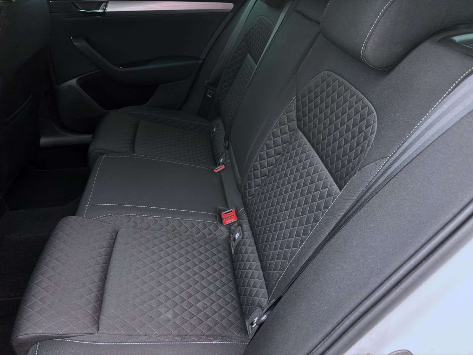 Skoda Superb - Bild 16
