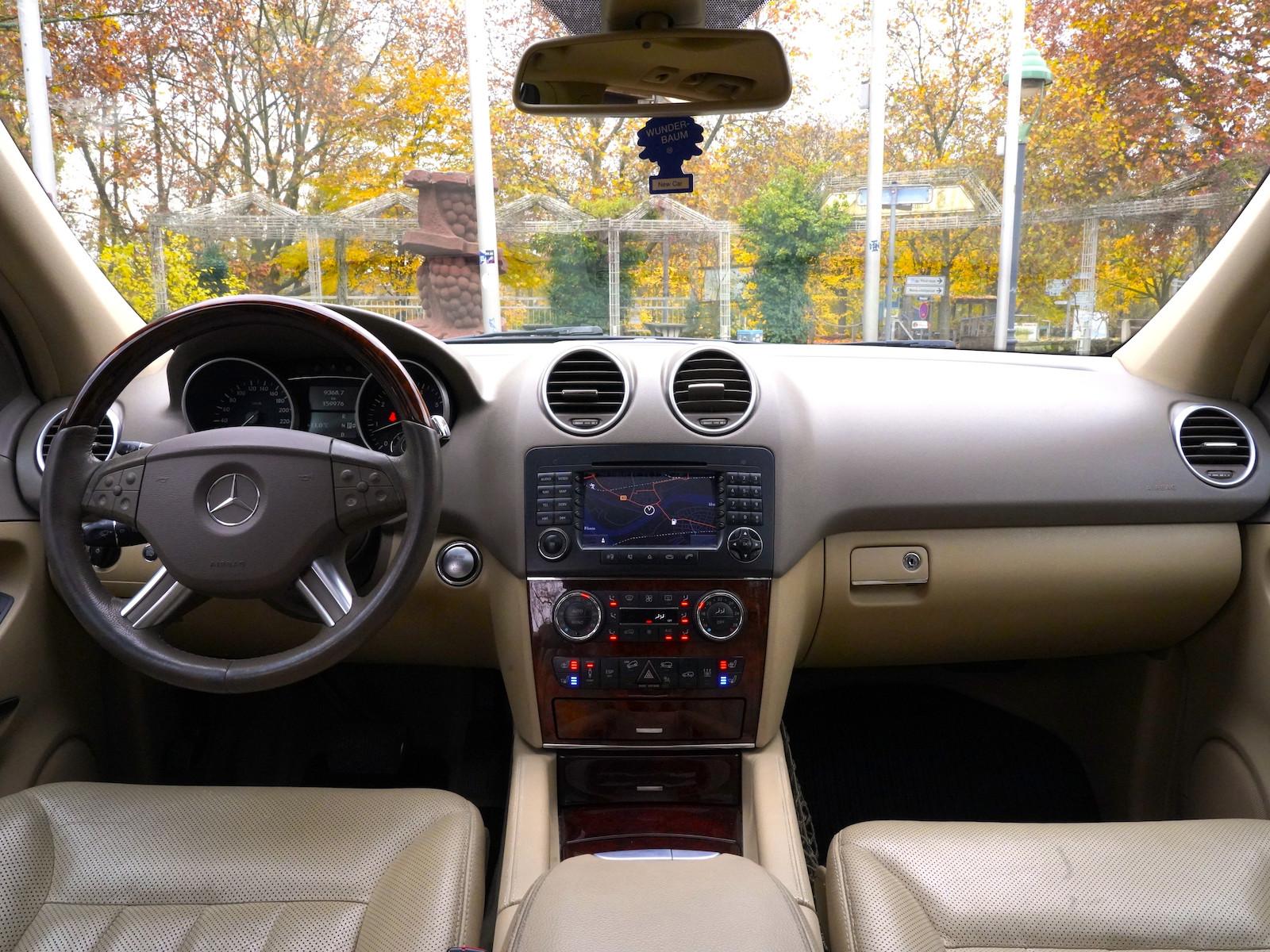 Mercedes-Benz ML 500 4Matic*AMG-Styling~Offr-Paket~StHz~AHK*