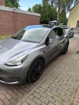 Tesla Model Y Performance - Tesla Gebrauchtwagen in Dortmund