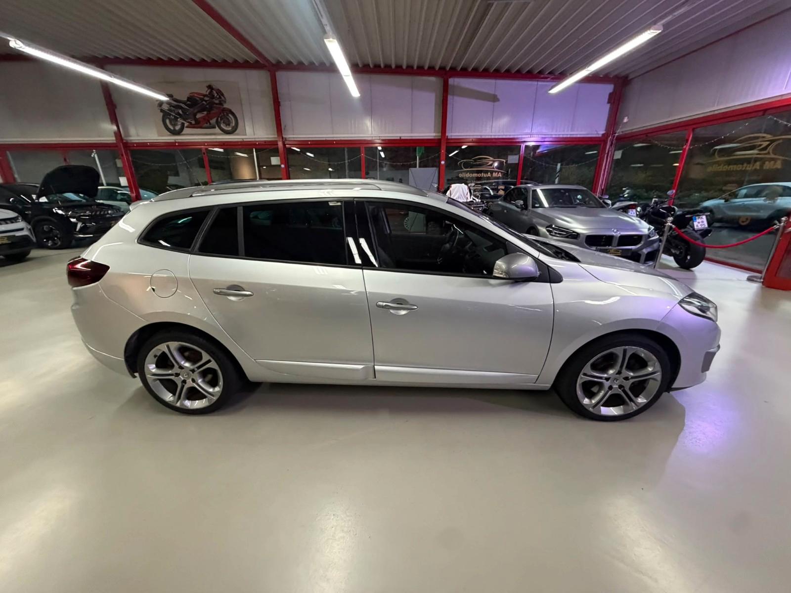 Renault Megane 2015 — photo 7