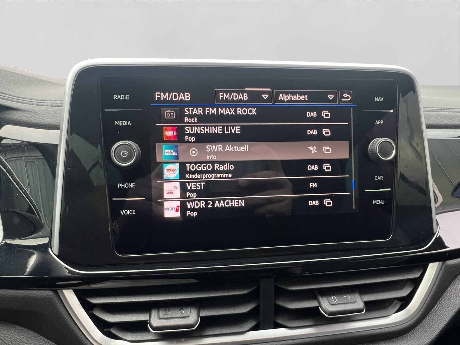 Volkswagen T-Roc - Bild 15