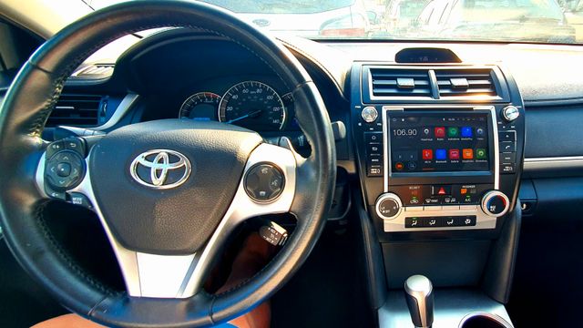 Toyota Camry SE/Benzin+LPG/2,5l/181PS/Android