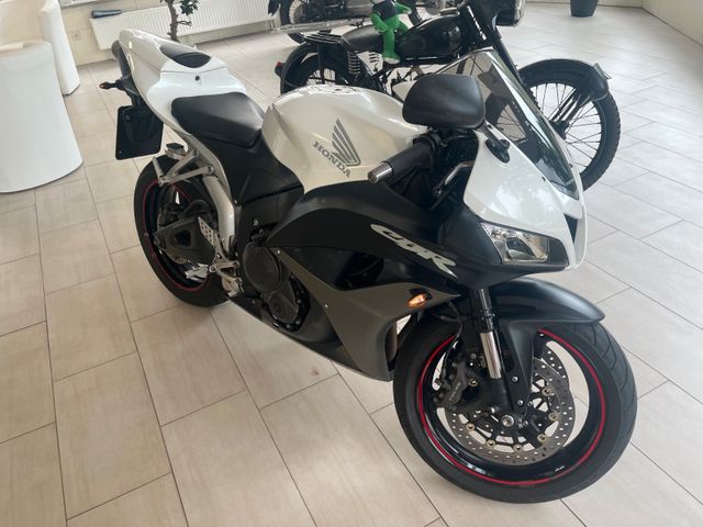 Honda CBR 600 RR