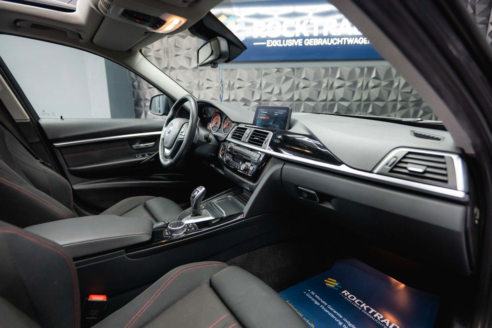 Fahrzeugabbildung BMW 335d xDrive Sport Line | LED | Pano | HUD | TÜV