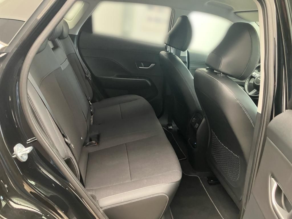 Fahrzeugabbildung Hyundai Kona Trend Elektro 2WD LM KlimaA Virtual WPumpe