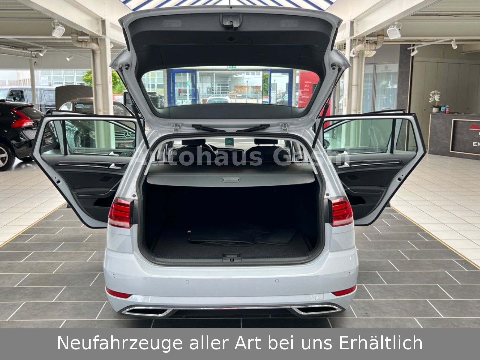 Fahrzeugabbildung Volkswagen Golf VII Variant Highline*1.Hd*Scheckheft*LED*