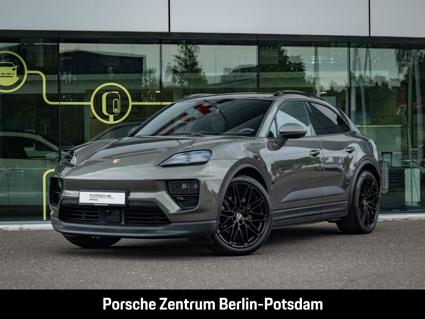 Porsche Macan Surround-View BOSE Luftfederung PASM