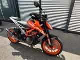 KTM 390 DUKE / AKRAPOVIC + ZUBEHÖR / SERVICE NEU !! - Offers
