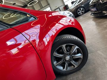 Hyundai ix20*TÜVSERVICE:NEU*SitzLenkradHZ*NAV*TEMPO*PD