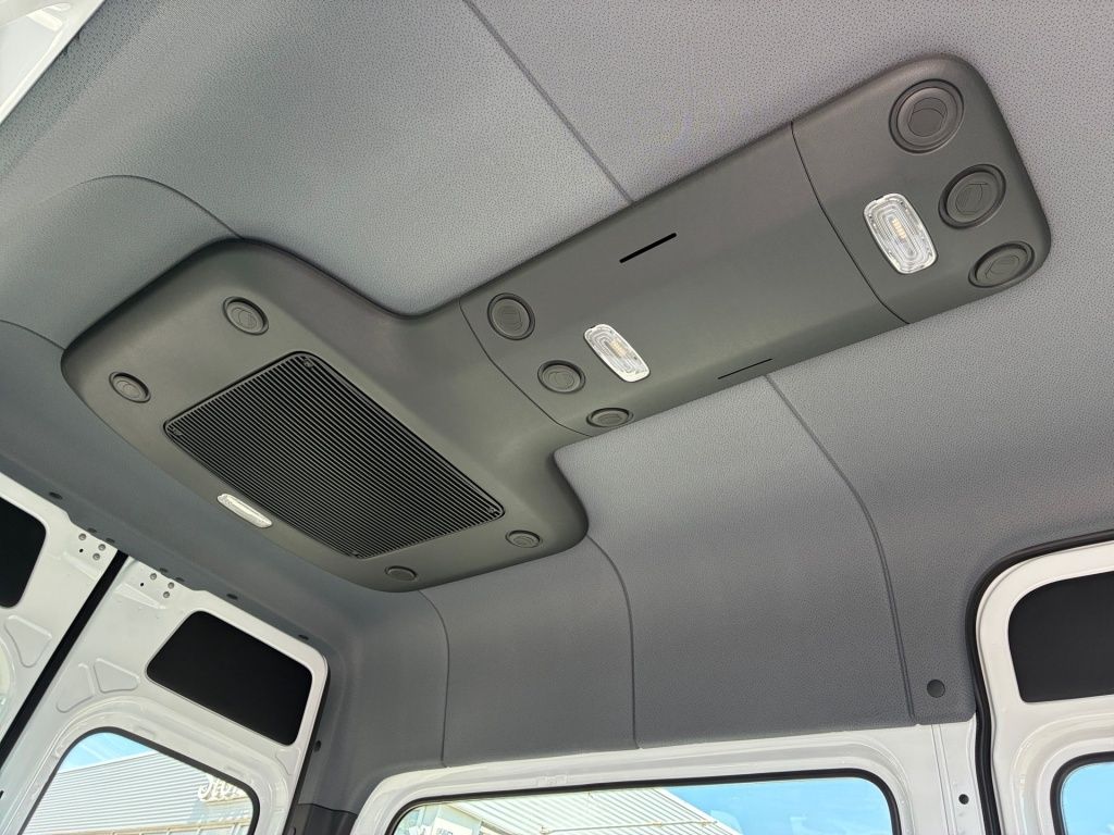 MERCEDES-BENZ Sprinter 2026