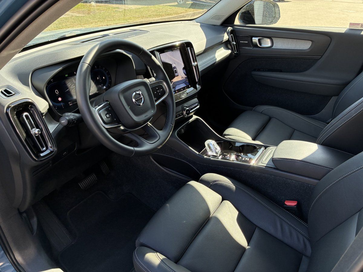 Volvo XC40 B4 Plus Dark foto 8