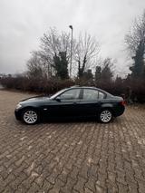 BMW 318i - Xenon Navi Schiebedach Leder - BMW 318 aus 2006: 318i