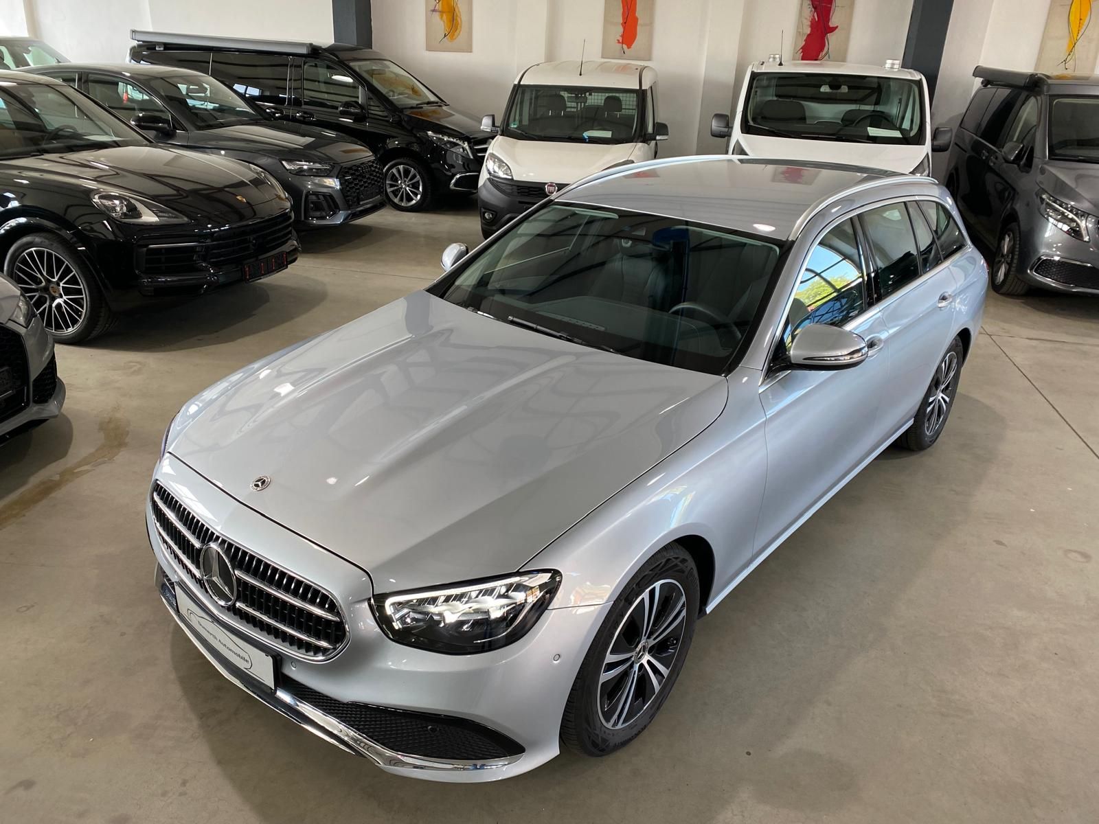Fahrzeugabbildung Mercedes-Benz E 200 T-Model Avantgarde/LED-High/1.HD/