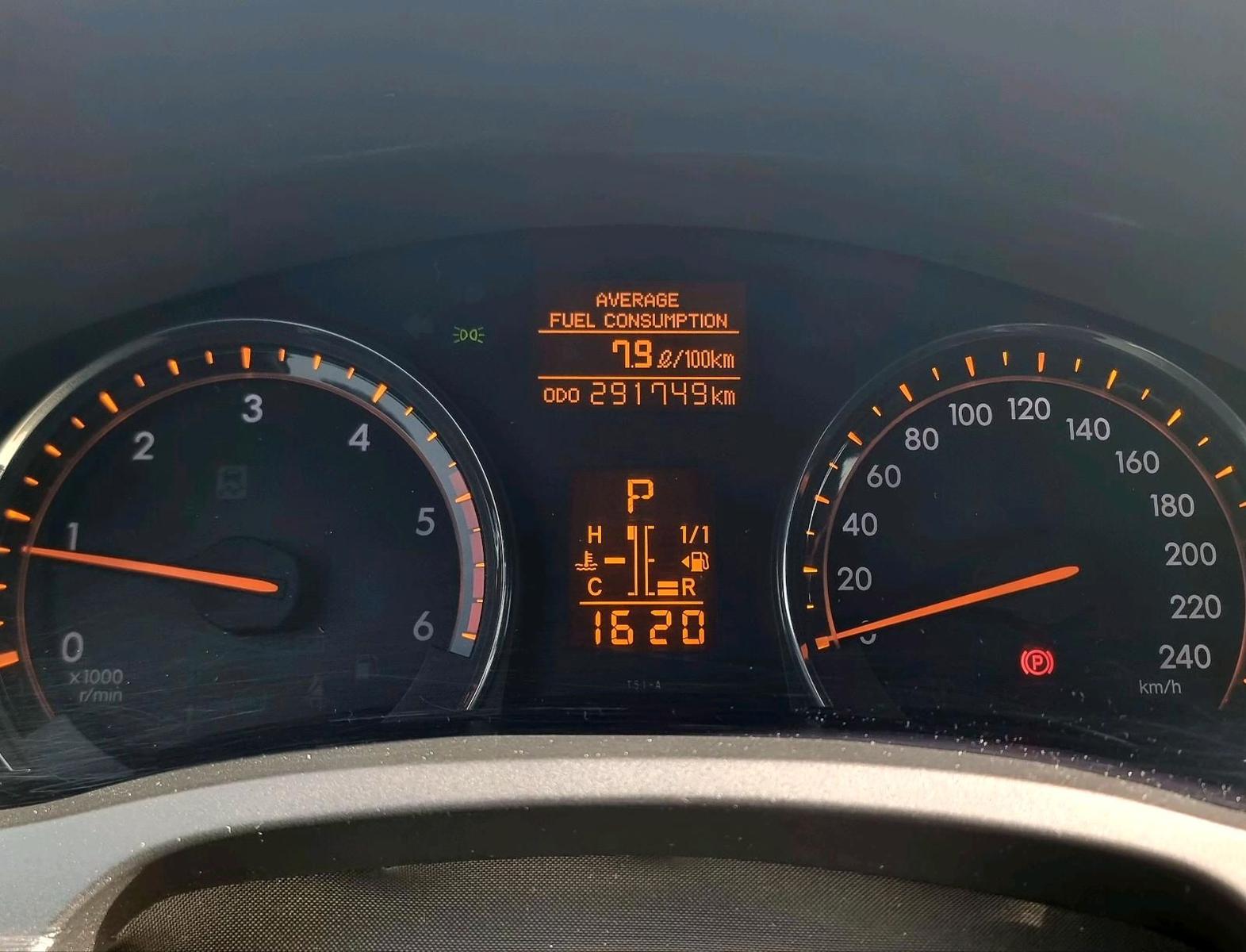Toyota Avensis 2010 — photo 10