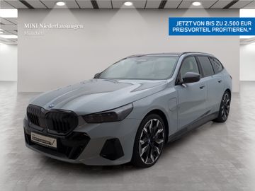 BMW 550e xDrive Touring M Sport AHK LiveCockpitProf