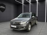 Volkswagen Tiguan Sport 2.0TDI*DSG *4Motion*NAVI*PANO*LEDER - Volkswagen Tiguan mit Diesel-Antrieb: Van