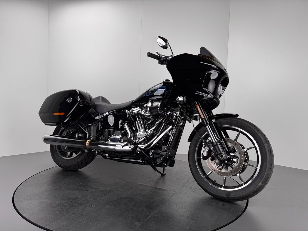 Fahrzeugabbildung Harley-Davidson LOW RIDER ST FXLRST *NEUWERTIG