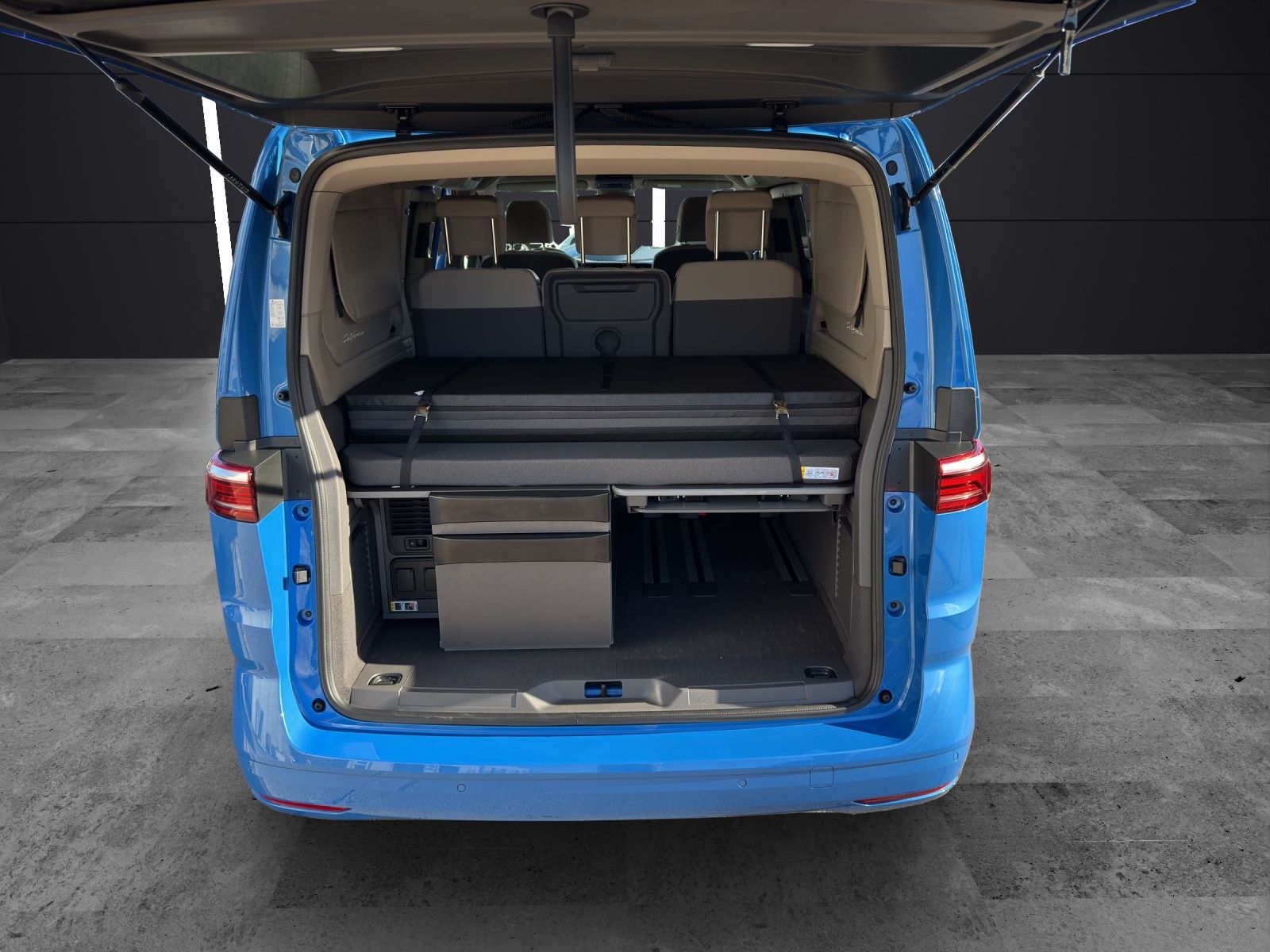 Fahrzeugabbildung Volkswagen T7 California Beach Tour 7- DSG AHK NAVI ACC SIT