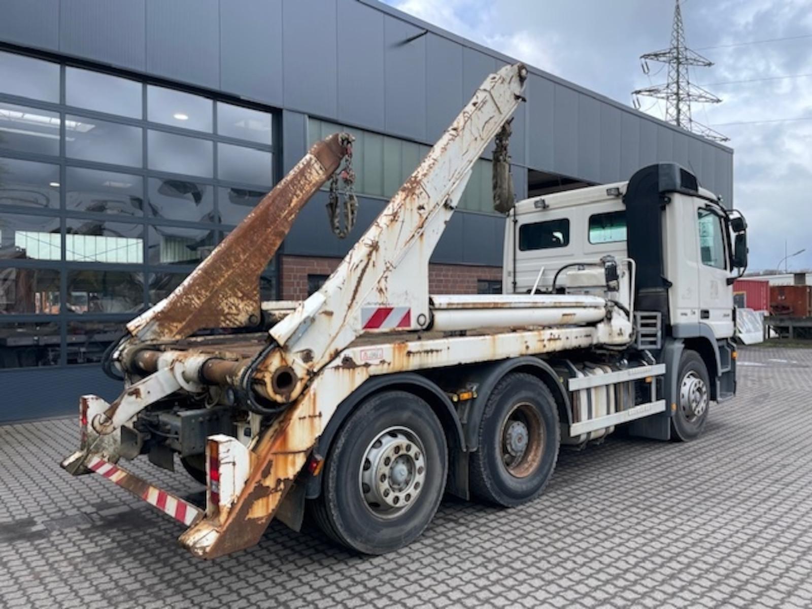 Mercedes-Benz 2541 6x2 Actros L Multilift SLT 180