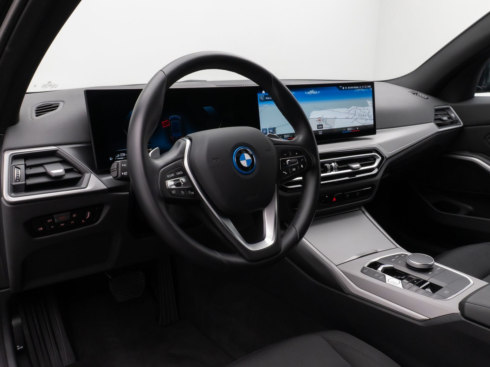 Fahrzeugabbildung BMW 320e DAB Widscreen Lordos Geschwindigkeitsreg