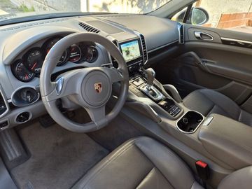 Porsche Cayenne - 9