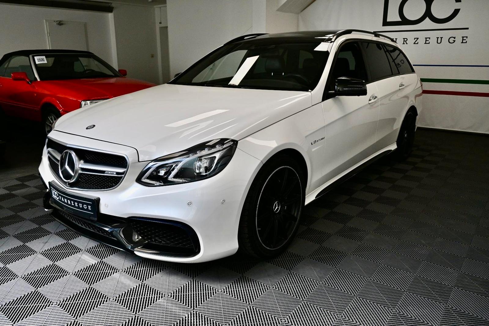 Mercedes-Benz E 63 AMG T 4Matic AMG *Night+Driver+Pano*