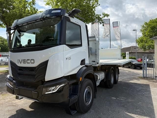 Fahrzeugabbildung Iveco X-Way AD300X54Z HR OFF Dreiseitenkipper