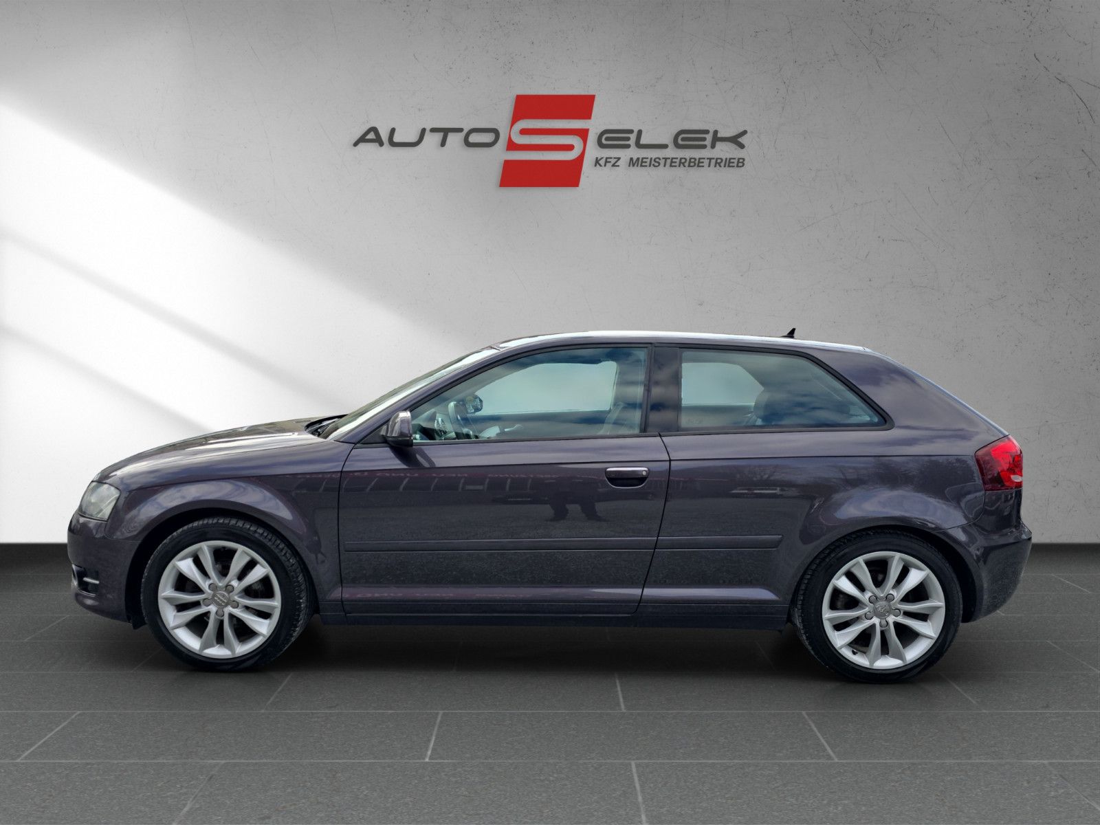 Fahrzeugabbildung Audi A3 1.4 TFSI Ambition/NAVi/KLiMA/SiTZHEiZUNG