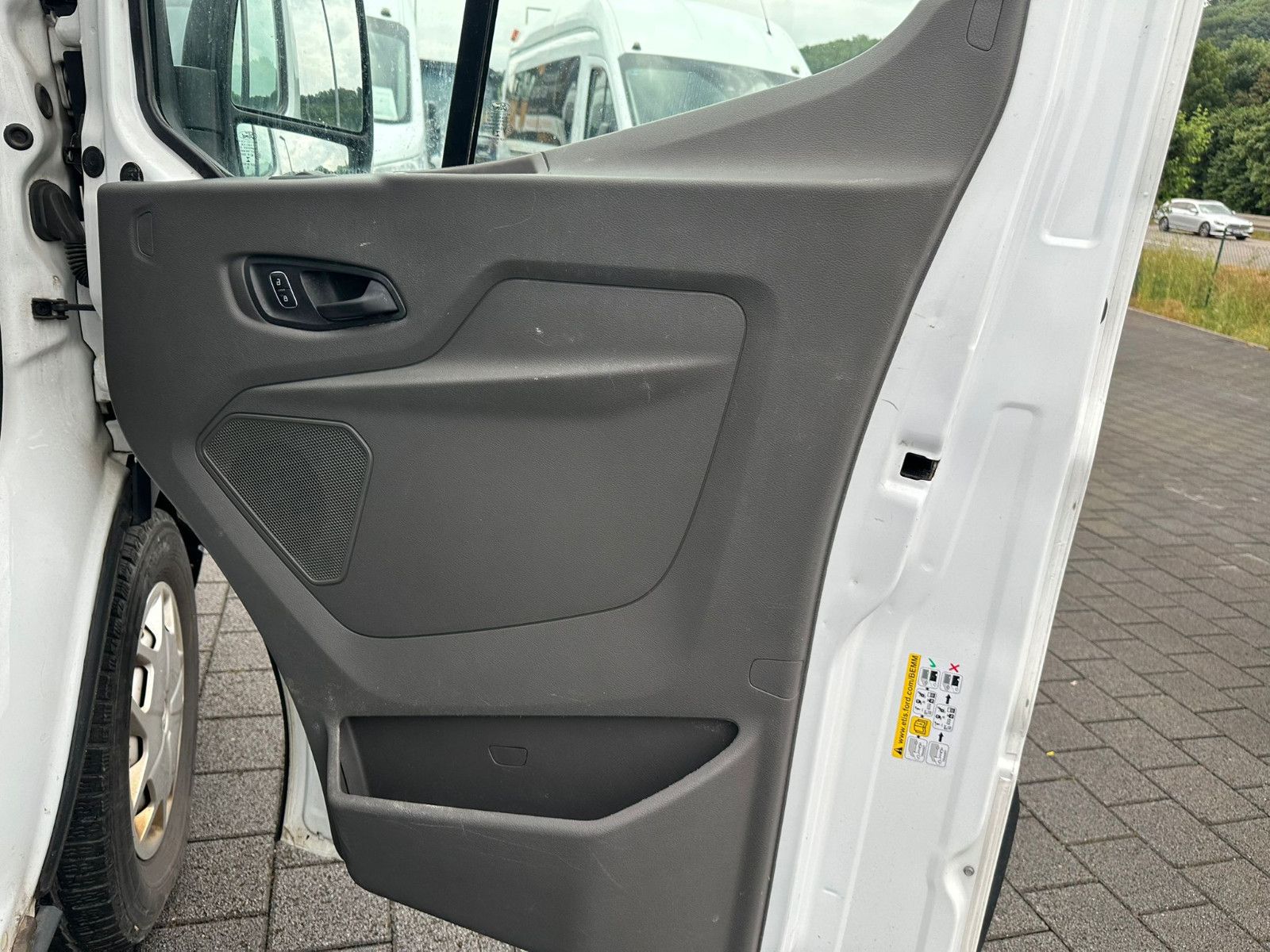 Fahrzeugabbildung Ford Transit 350 L3H2 TREND*KLIMA*TEMPO*LED*3 SITZER*
