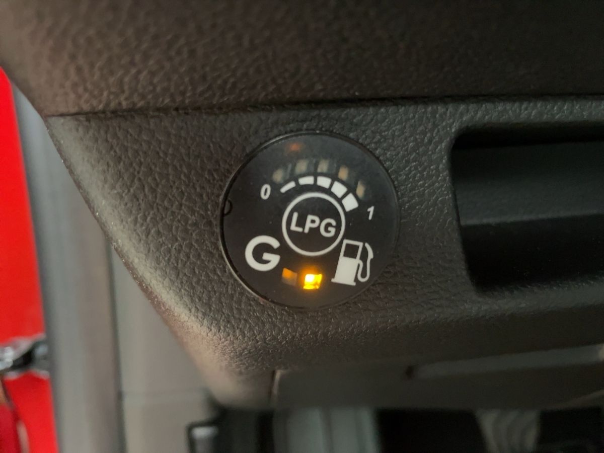 Fahrzeugabbildung Renault Clio Evolution TCe 100 LPG SHZ Kamera