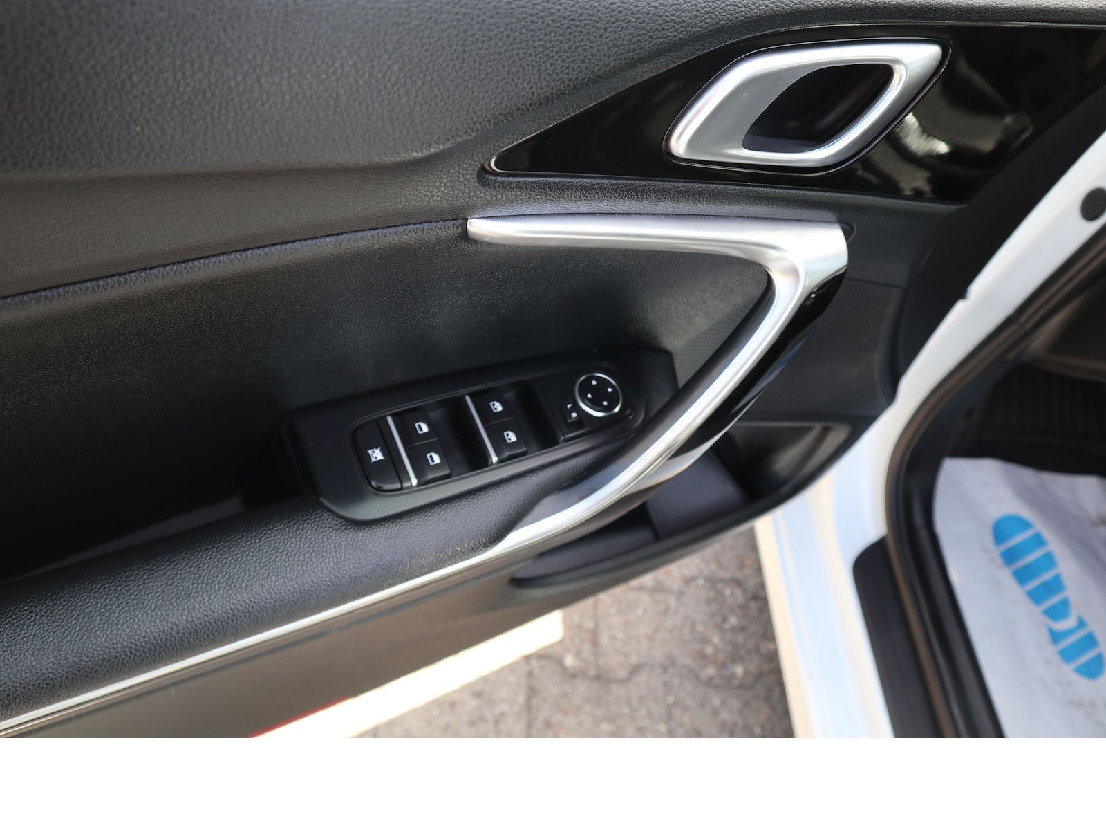 Fahrzeugabbildung Kia cee´d Sportswagon Navi Tempo Scheckheftgepflegt
