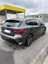 BMW 120d xDrive Aut. M Sportpaket - mit Diesel-Antrieb: Grau, Limousine, mit Klimaautomatik, Sportpaket