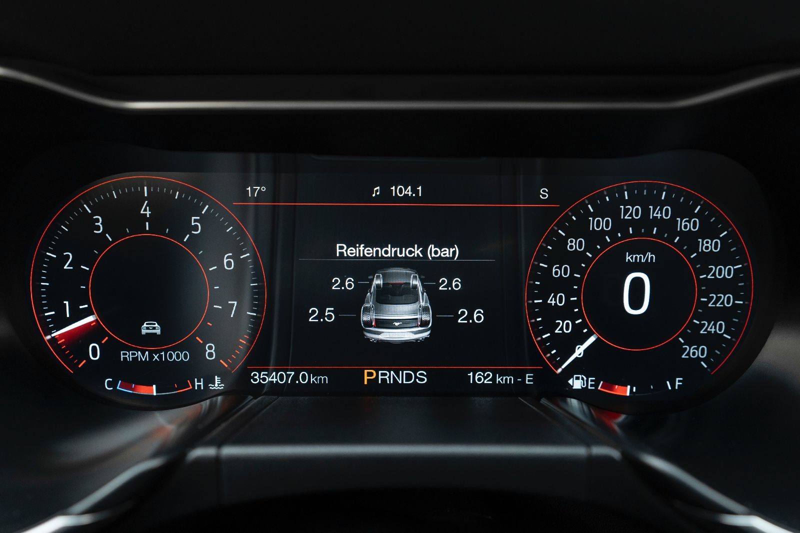 Fahrzeugabbildung Ford Mustang GT 5.0L KAM LED TOTW SHZ/K AUTO LEDER