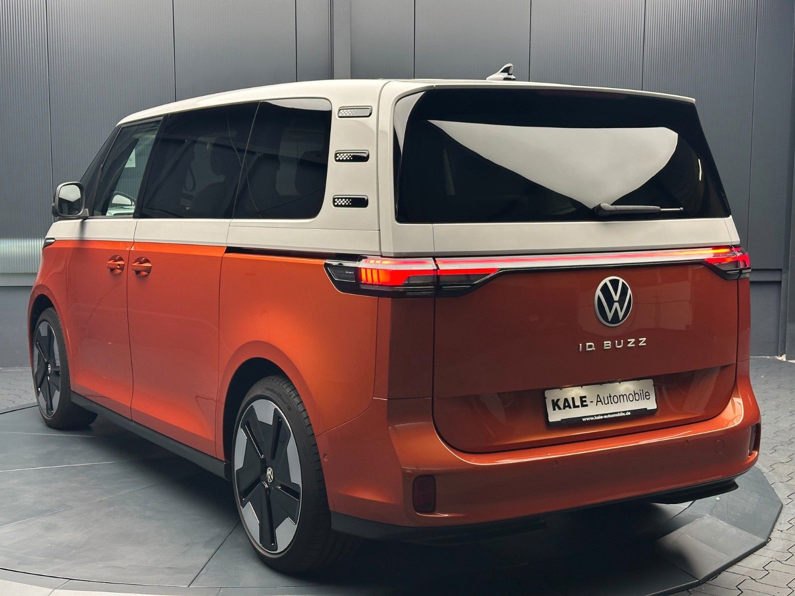 Volkswagen ID.Buzz Pro 21Zoll Design-Paket EasyOpen AHK foto 3