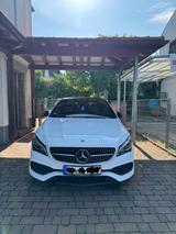 Mercedes-Benz CLA 200d AMG-LINE/Night-Edition/PANO - Mercedes-Benz CLA-Class mit Diesel-Antrieb: Coupé