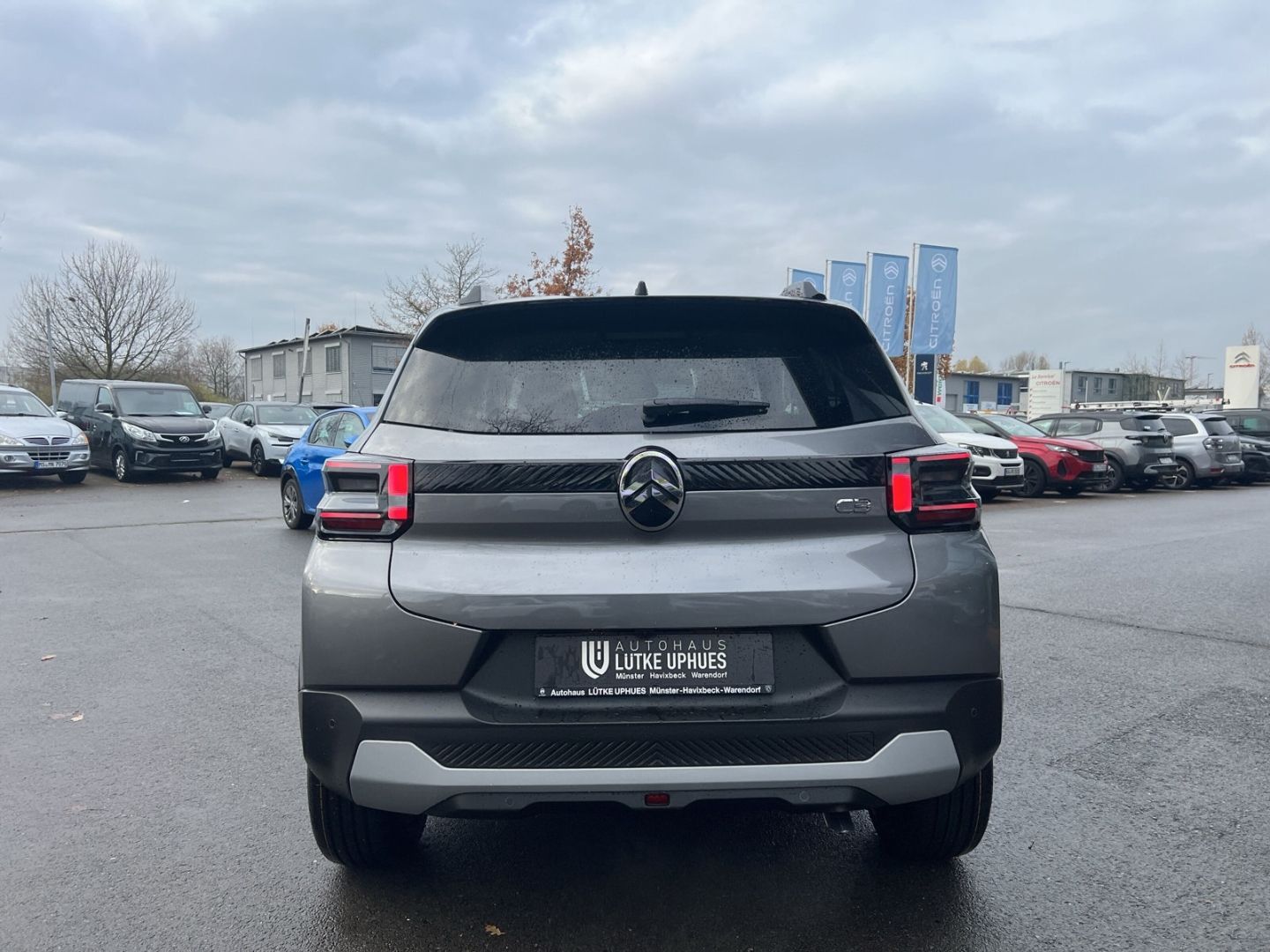 Fahrzeugabbildung Citroën C3 MAX Hybrid 110 Navi SHZ LED CarPlay Notbrems.