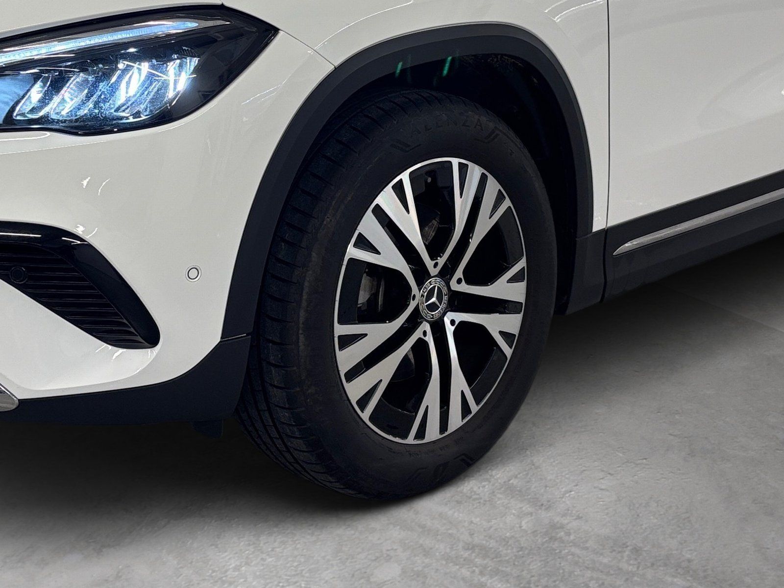 Fahrzeugabbildung Mercedes-Benz GLA 200 Progressive*Pano*Distro*Totwink*LED*Kam*