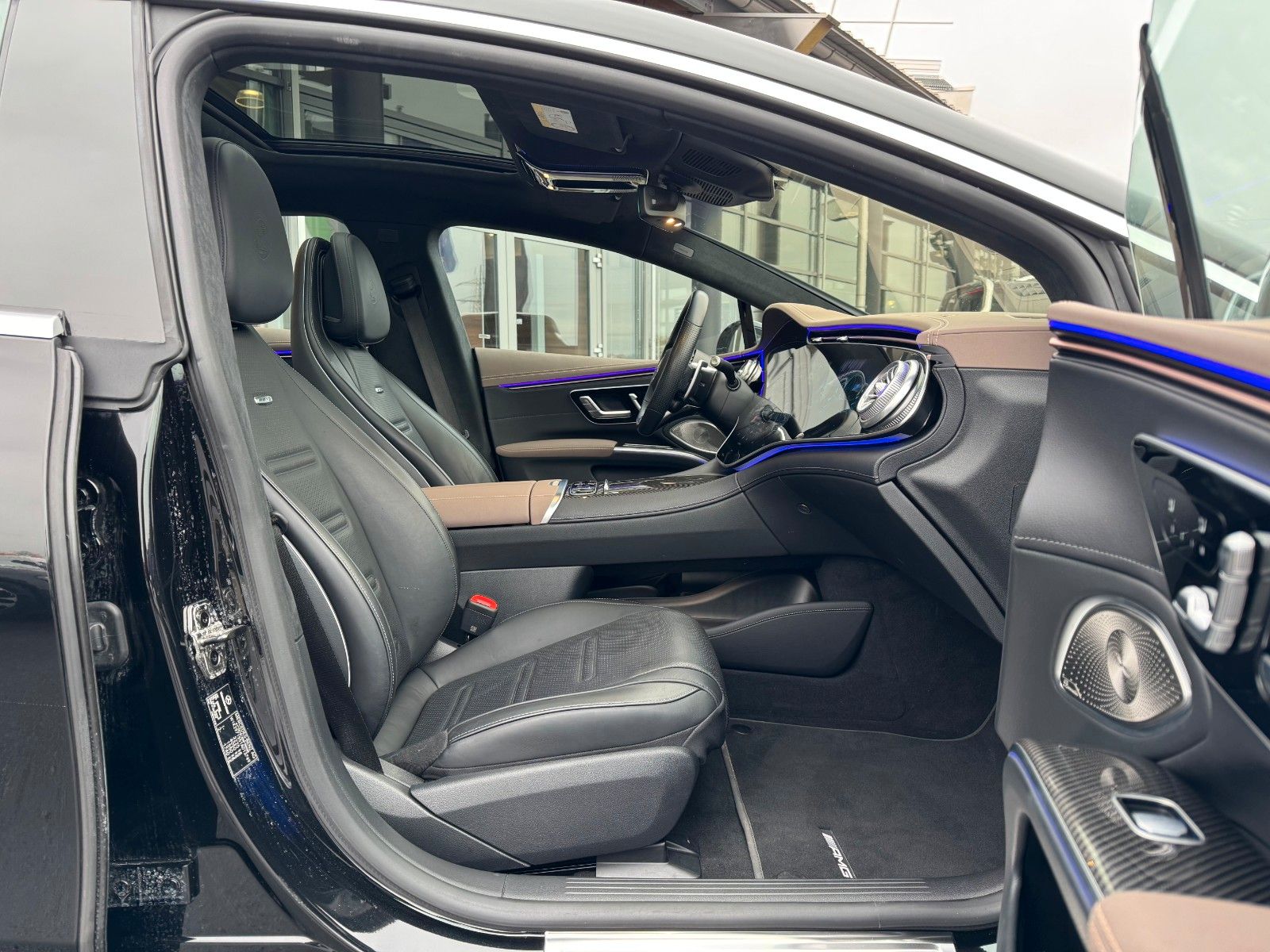 Fahrzeugabbildung Mercedes-Benz EQS 53 AMG 4M+Hyperscreen+Massage+Pano+AirM+HUD