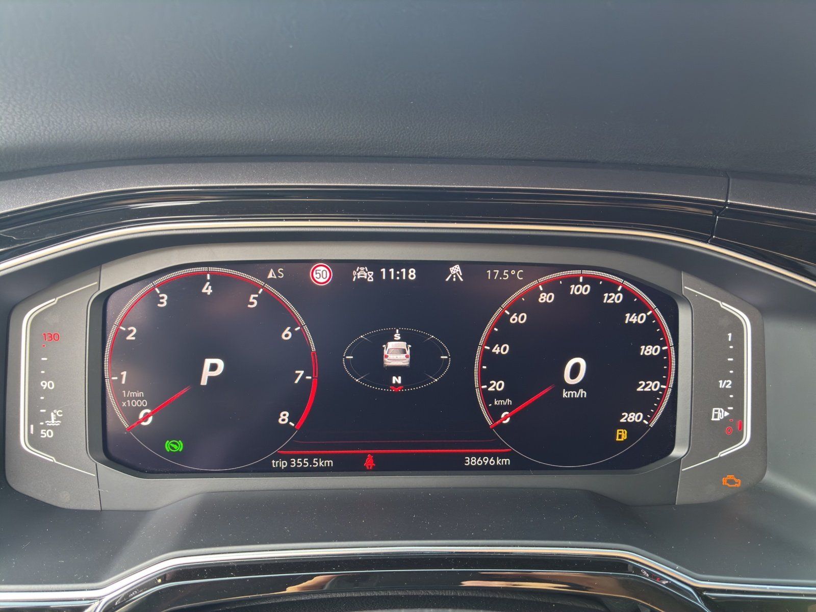 Fahrzeugabbildung Volkswagen Polo VI 2.0 TSI GTI Kamera,LED,Matrix,Navi,PDC