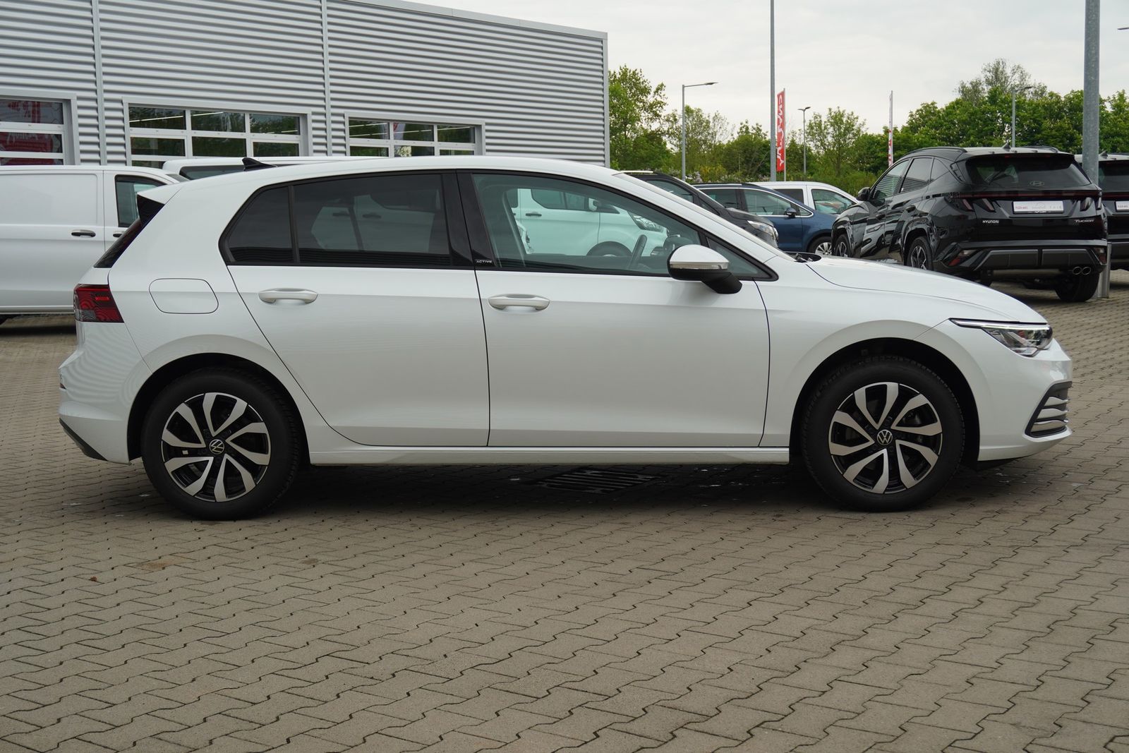 Volkswagen Golf VIII Active eTSI LED Navi ACC Totwinkel AHK foto 5