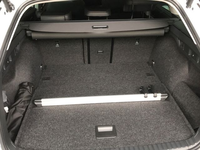 Skoda Octavia Combi IV 2.0 TDI DSG Exclusive *FACELIFT