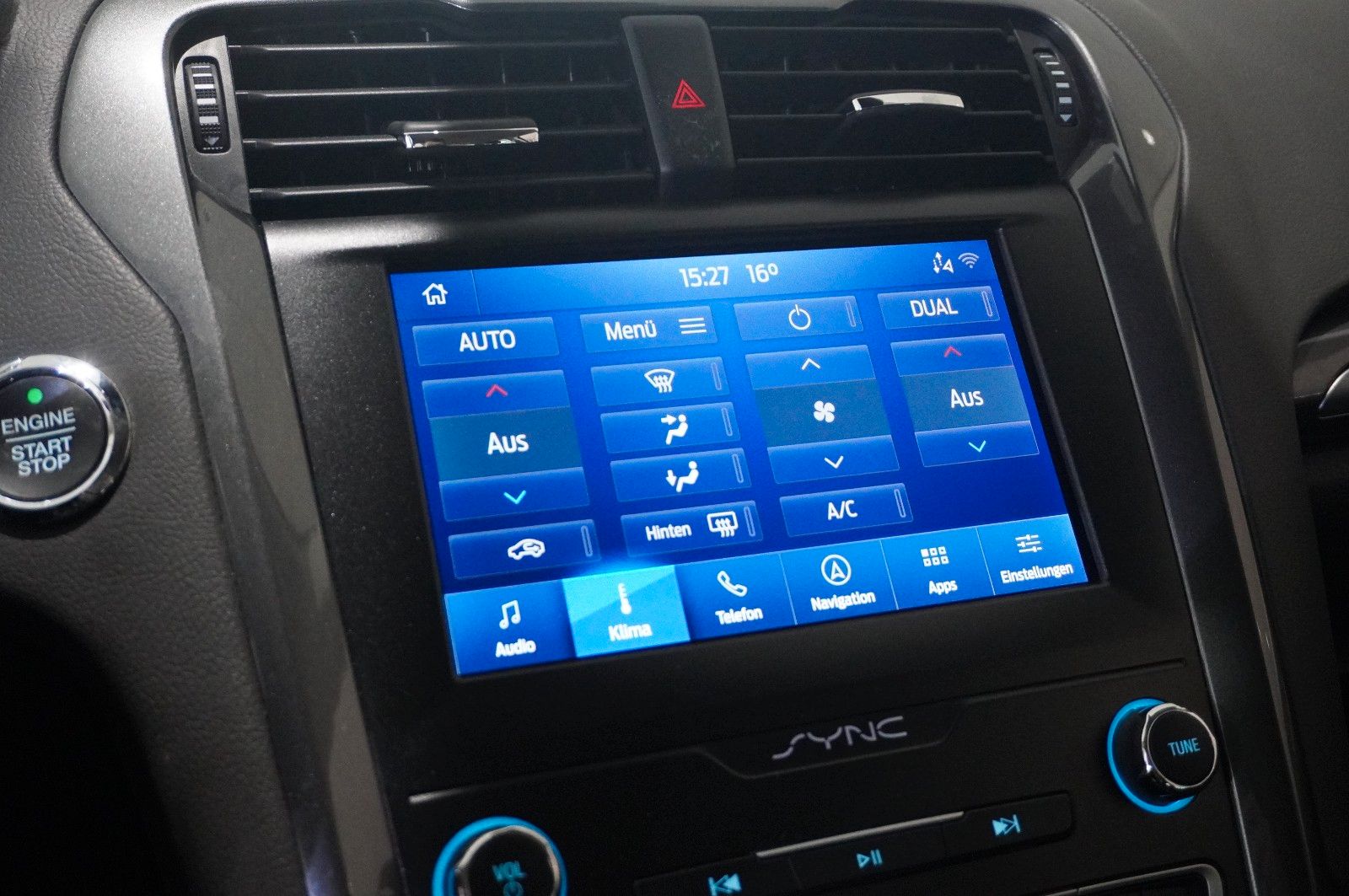 Fahrzeugabbildung Ford Mondeo Turnier 2.0 TITANIUM NAVI/LED/SPORT/DAB+