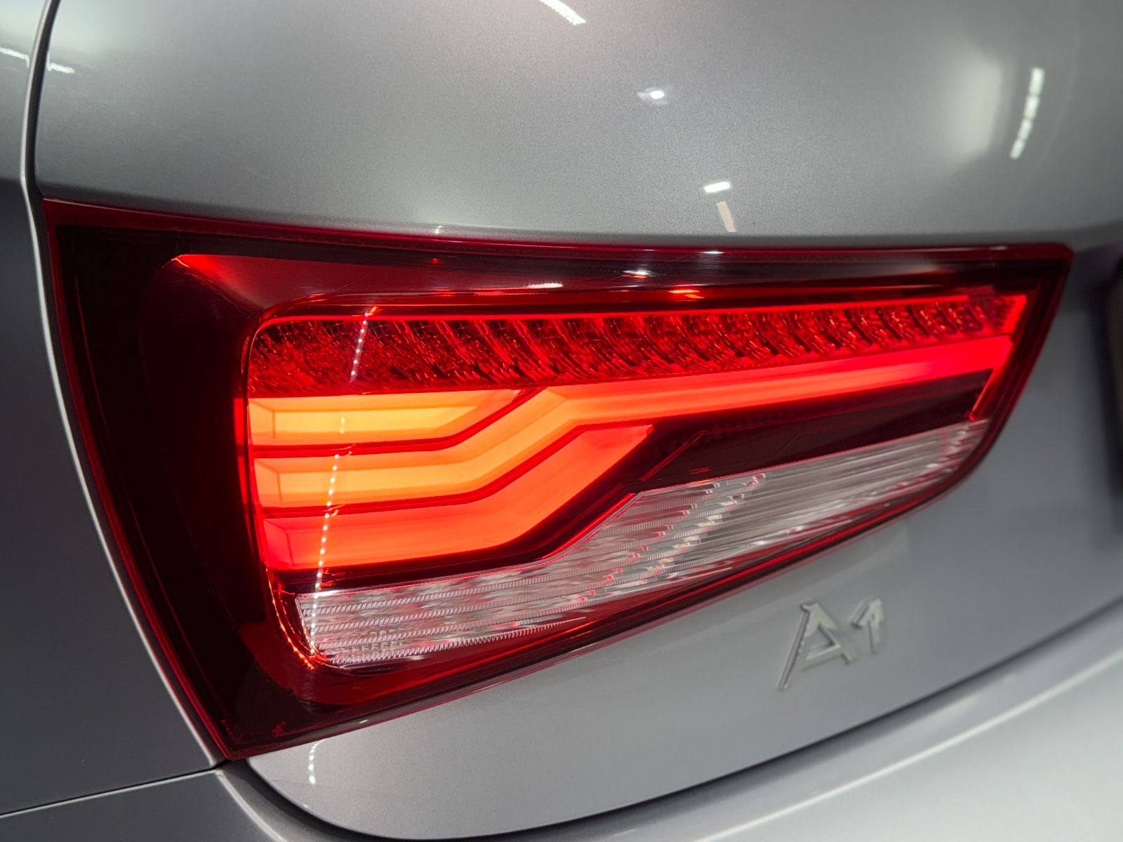 Fahrzeugabbildung Audi A1 1.4 TFSI Sport|BI-XENON|150 PS|SPORTSITZE|
