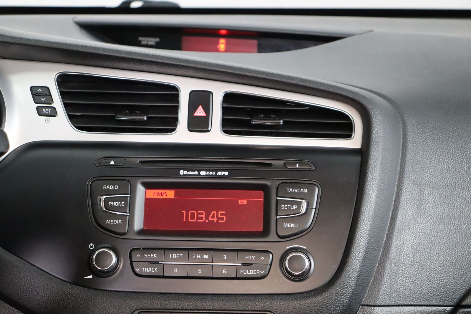 Fahrzeugabbildung Kia Cee'd 1.4 16V Edition 7 aus 1. Hd